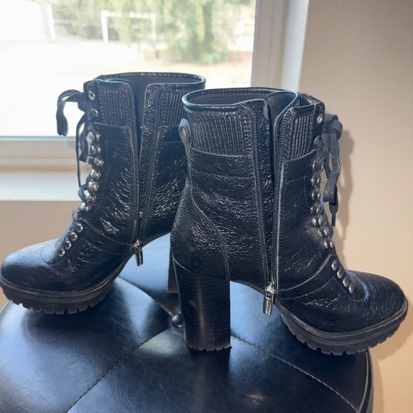 Vince Camuto Leather Boots Heels Combat Booties Biker Shoes Designer - Picture 2 of 8